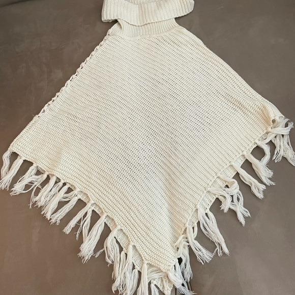 BEBE Sequined Wool Poncho - Picture 4 of 6